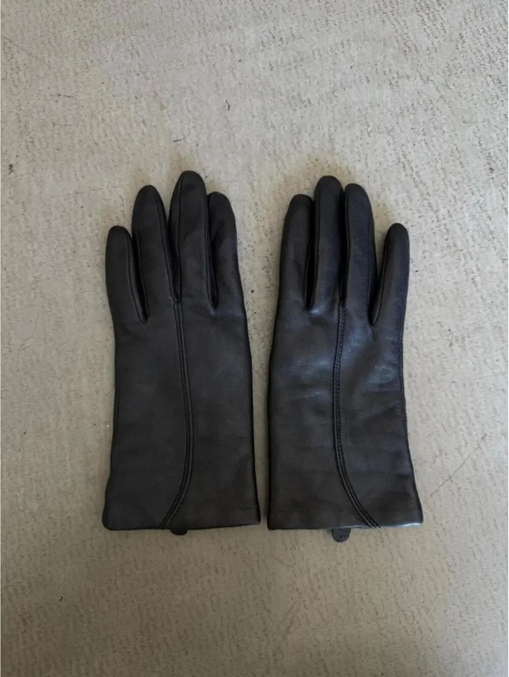 Thinsulate Insulation / Soft Lined Classic Leather Gloves